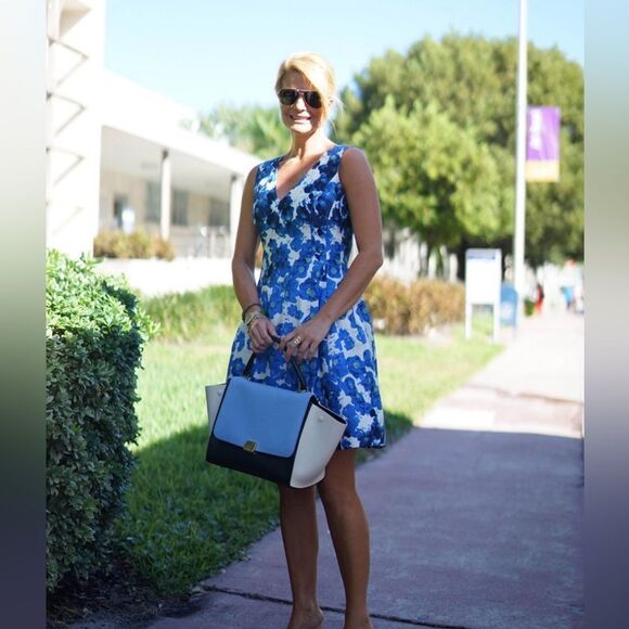 Prabal Gurung Blue and White Floral Sleeveless Dress - Size Medium. A-Line dress - Picture 1 of 10